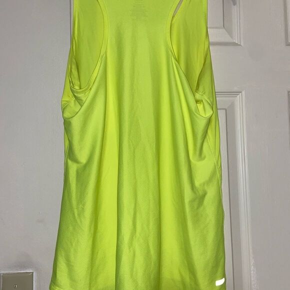Danskin athletic tank top size xl - Picture 2 of 3